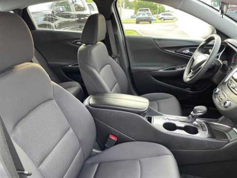 Certified 2024 Chevrolet Malibu LT image 11