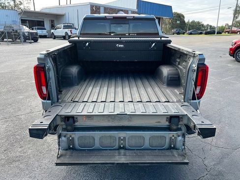 Used 2025 GMC Sierra 1500 SLT w/ SLT Premium Plus Package AWD/4WD image 6