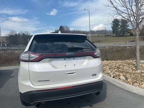 Used 2018 Ford Edge SEL w/ Equipment Group 201A image 18