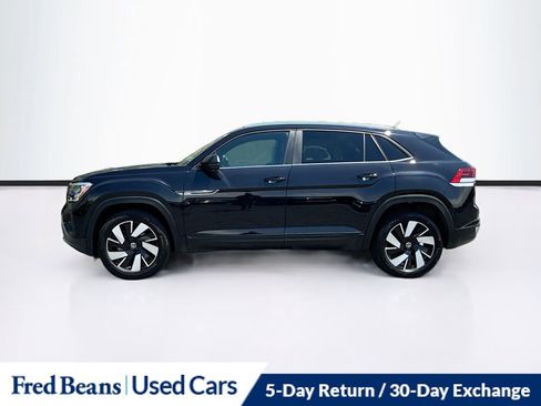 Used 2025 Volkswagen Atlas Cross Sport SE AWD/4WD image 4