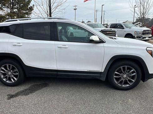 Used 2023 GMC Terrain SLT image 7
