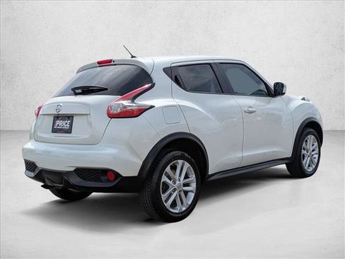 Used 2016 Nissan Juke S FWD image 5