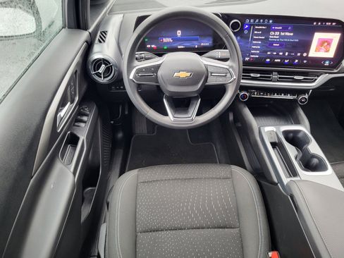 Used 2025 Chevrolet Equinox EV LT FWD image 14