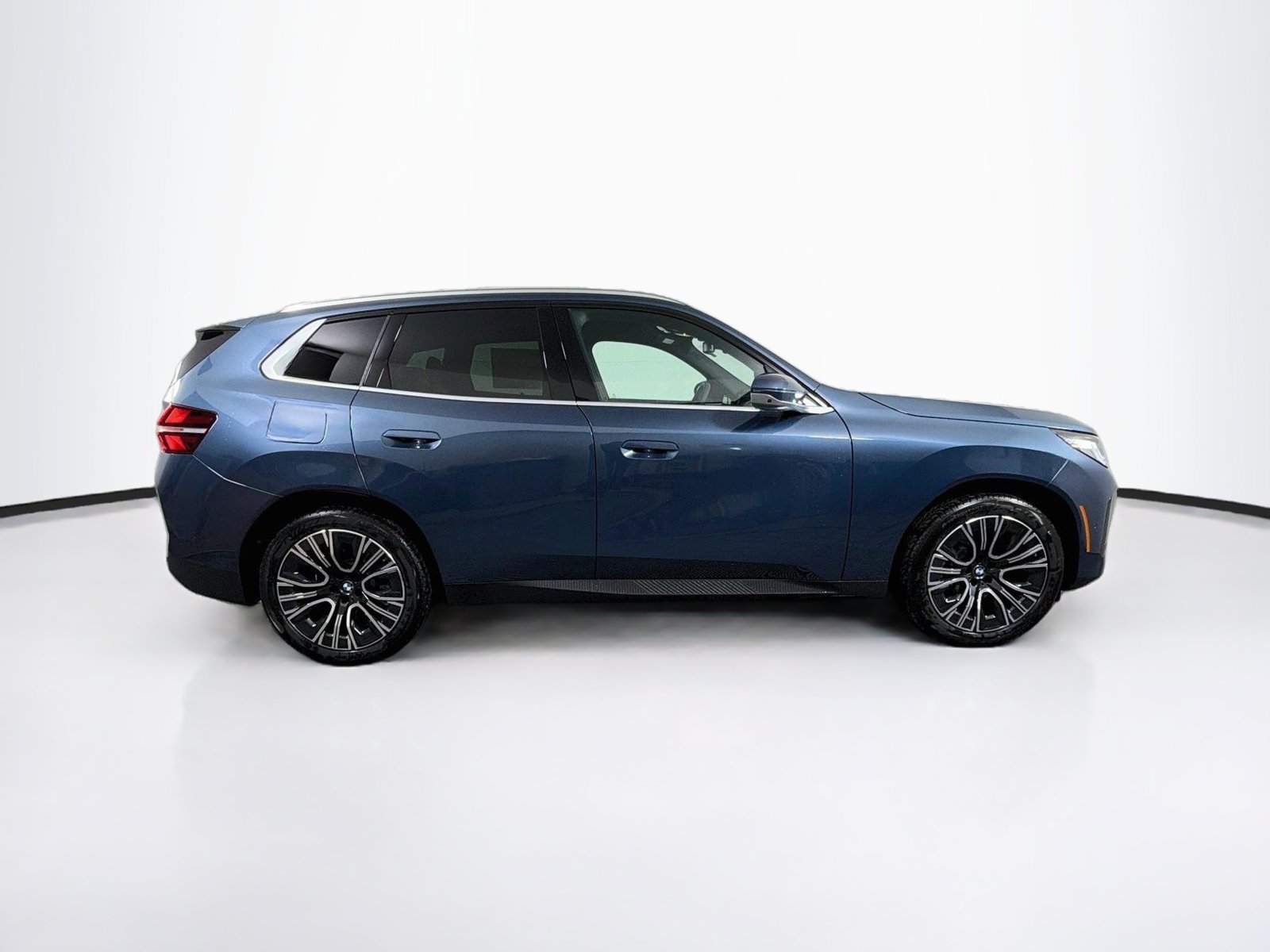 Used 2026 BMW X3 xDrive30i w/ Premium Package AWD/4WD image 8