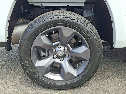 Used 2023 RAM 1500 Big Horn AWD/4WD image 8