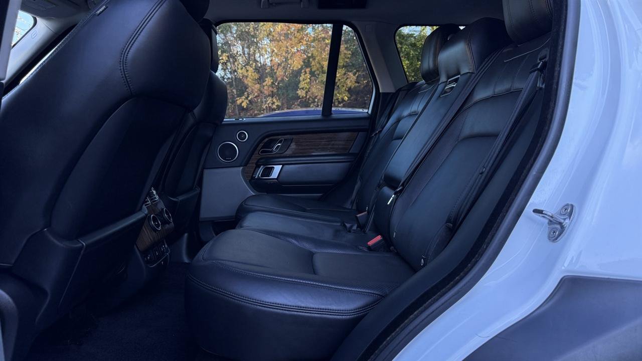 Used 2018 Land Rover Range Rover HSE AWD/4WD image 61