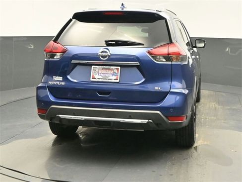 Used 2020 Nissan Rogue SL w/ Premium Package image 5