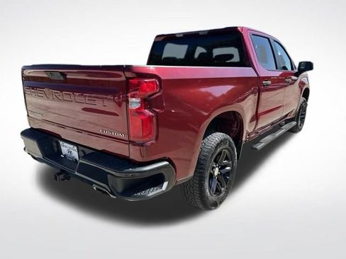 Used 2019 Chevrolet Silverado 1500 Custom Trail Boss w/ Custom Convenience Package AWD/4WD image 3