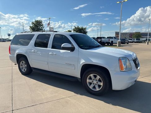 Used 2013 GMC Yukon XL SLE w/ Convenience Package RWD image 5