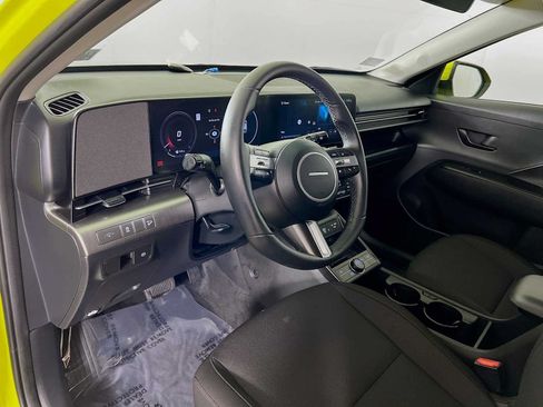 Used 2025 Hyundai Kona SEL AWD/4WD image 8