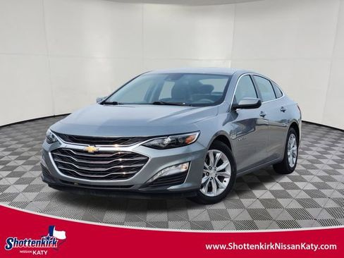 Used 2024 Chevrolet Malibu LT FWD image 1
