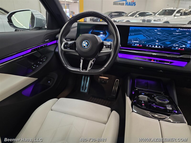 Used 2024 BMW i5 eDrive40i w/ M Sport Package RWD image 26