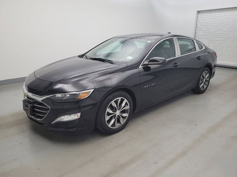 Used 2020 Chevrolet Malibu LT FWD image 2