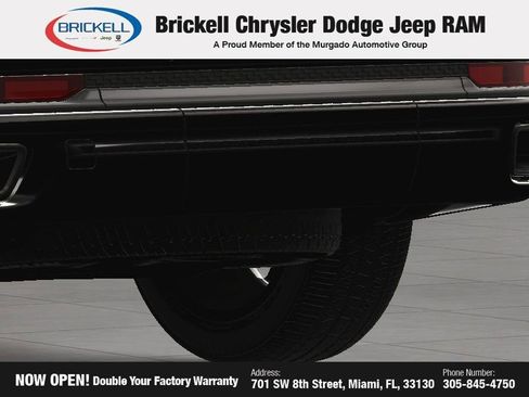 New 2025 Jeep Grand Cherokee L Summit w/ Obsidian Package image 16