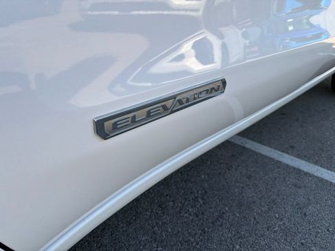 Used 2023 GMC Sierra 1500 Elevation AWD/4WD image 10