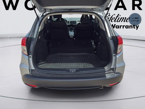 Used 2022 Honda HR-V EX-L image 10