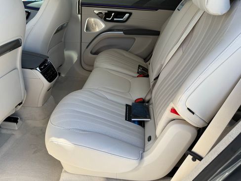 New 2026 Mercedes-Benz EQS 400 4MATIC SUV image 26
