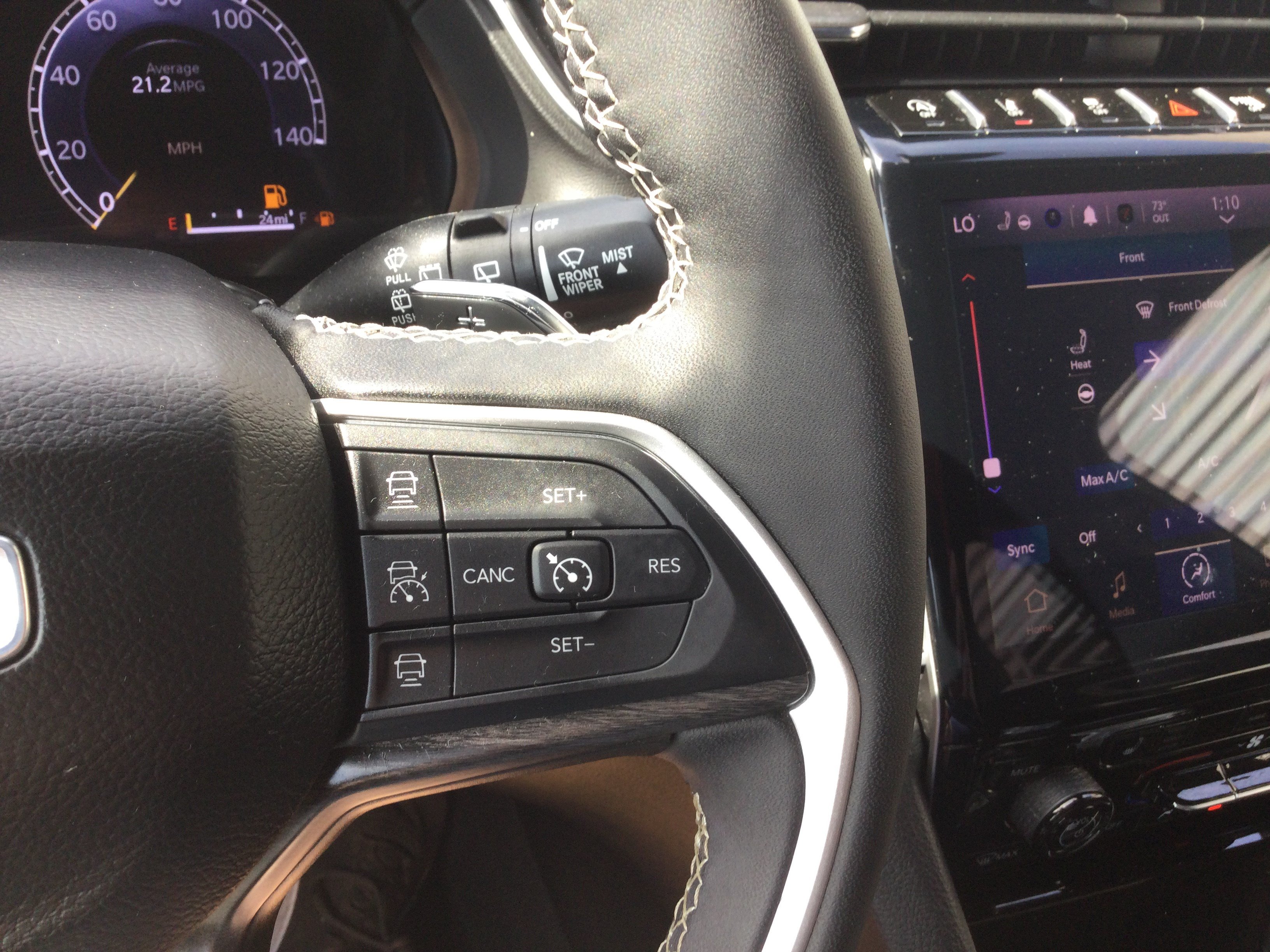 Used 2024 Jeep Grand Cherokee L Limited AWD/4WD image 17