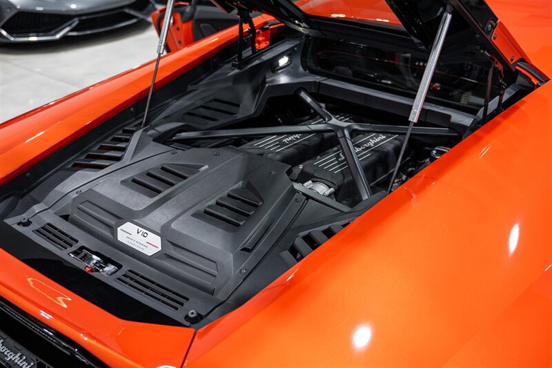 Used 2020 Lamborghini Huracan EVO AWD/4WD image 42