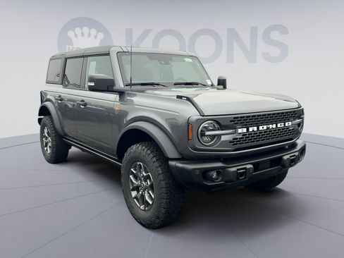 New 2025 Ford Bronco Badlands image 10