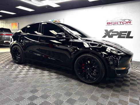 Used 2020 Tesla Model Y Performance image 2