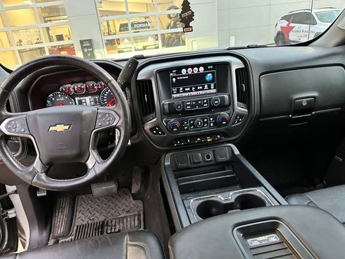 Used 2017 Chevrolet Silverado 1500 LTZ Z71 w/ LTZ Plus Package image 18
