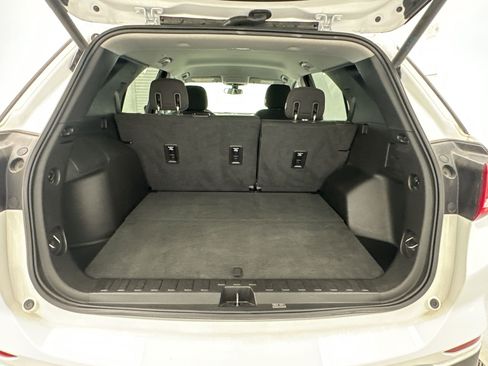 Certified 2018 Chevrolet Equinox LT image 29