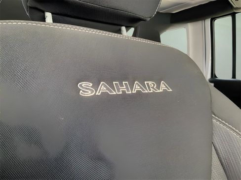 Used 2016 Jeep Wrangler Unlimited Sahara w/ Connectivity Group image 29