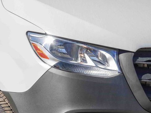 New 2025 Mercedes-Benz Sprinter 2500 image 8
