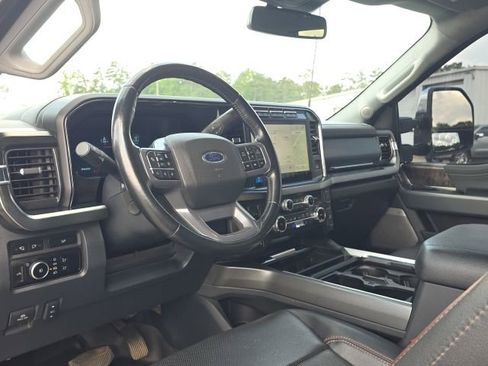 Used 2023 Ford F350 Lariat w/ Lariat Ultimate Package AWD/4WD image 24