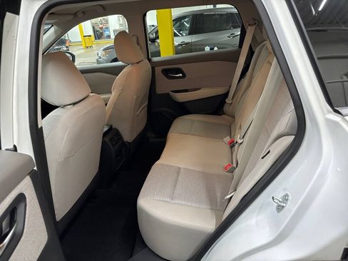 Used 2023 Nissan Rogue SV AWD/4WD image 14