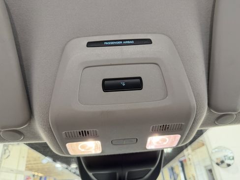 Used 2023 Ford Transit 250 Medium Roof RWD image 18