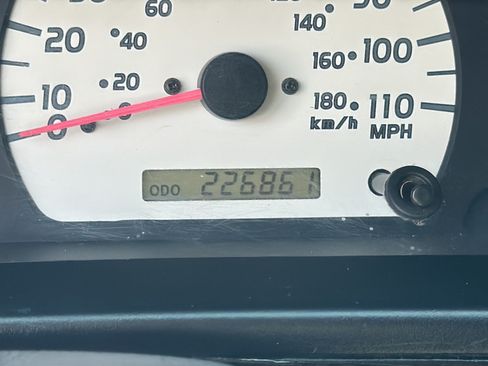 Used 2004 Toyota Tacoma PreRunner RWD image 29
