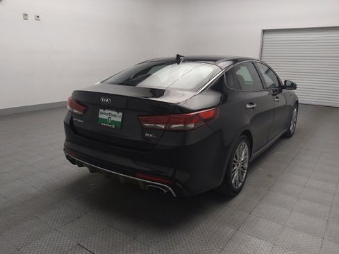 Used 2017 Kia Optima SX image 9