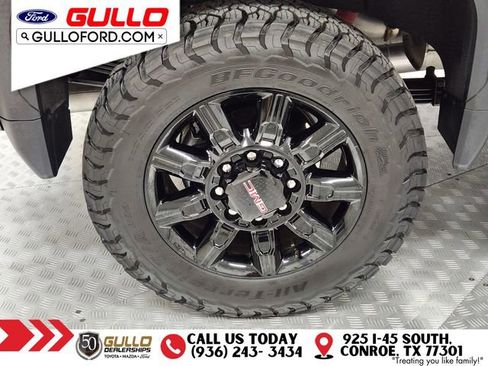 Used 2025 GMC Sierra 2500 AT4 w/ AT4 Premium Plus Package image 9