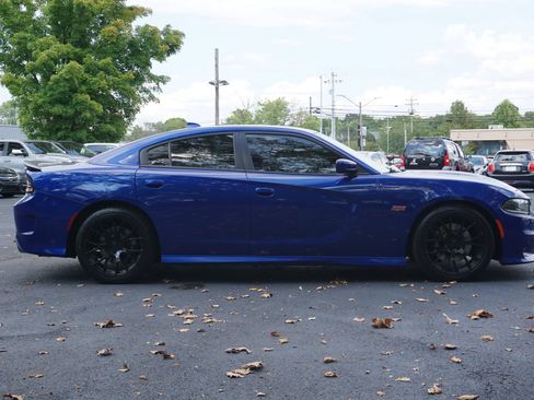 Used 2020 Dodge Charger Scat Pack RWD image 4