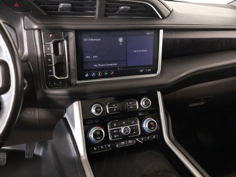 Used 2021 GMC Yukon XL Denali w/ Denali Premium Package AWD/4WD image 5