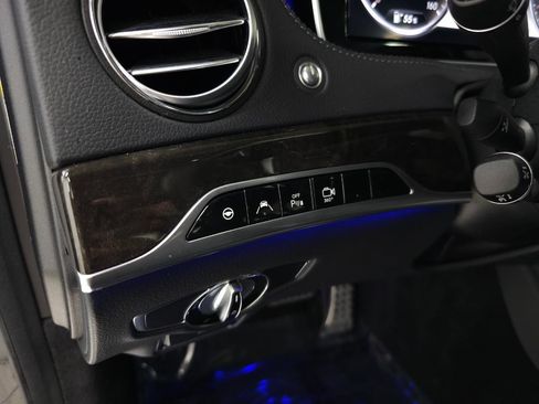 Used 2014 Mercedes-Benz S 550 Sedan w/ Sport Package Plus One image 19