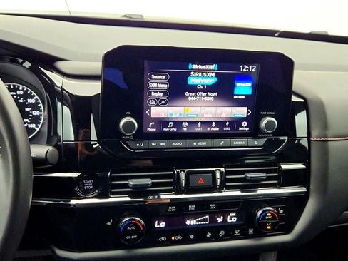 Used 2025 Nissan Pathfinder Rock Creek AWD/4WD image 17