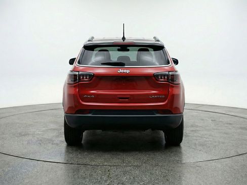 Used 2025 Jeep Compass Limited image 7