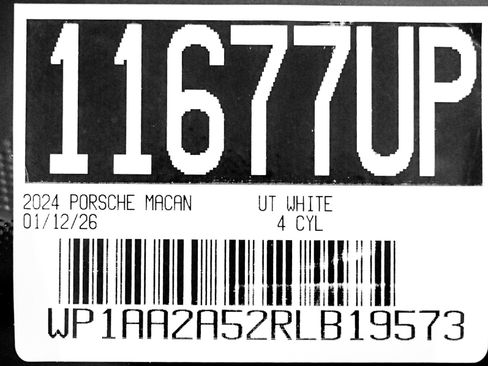 Certified 2024 Porsche Macan image 29