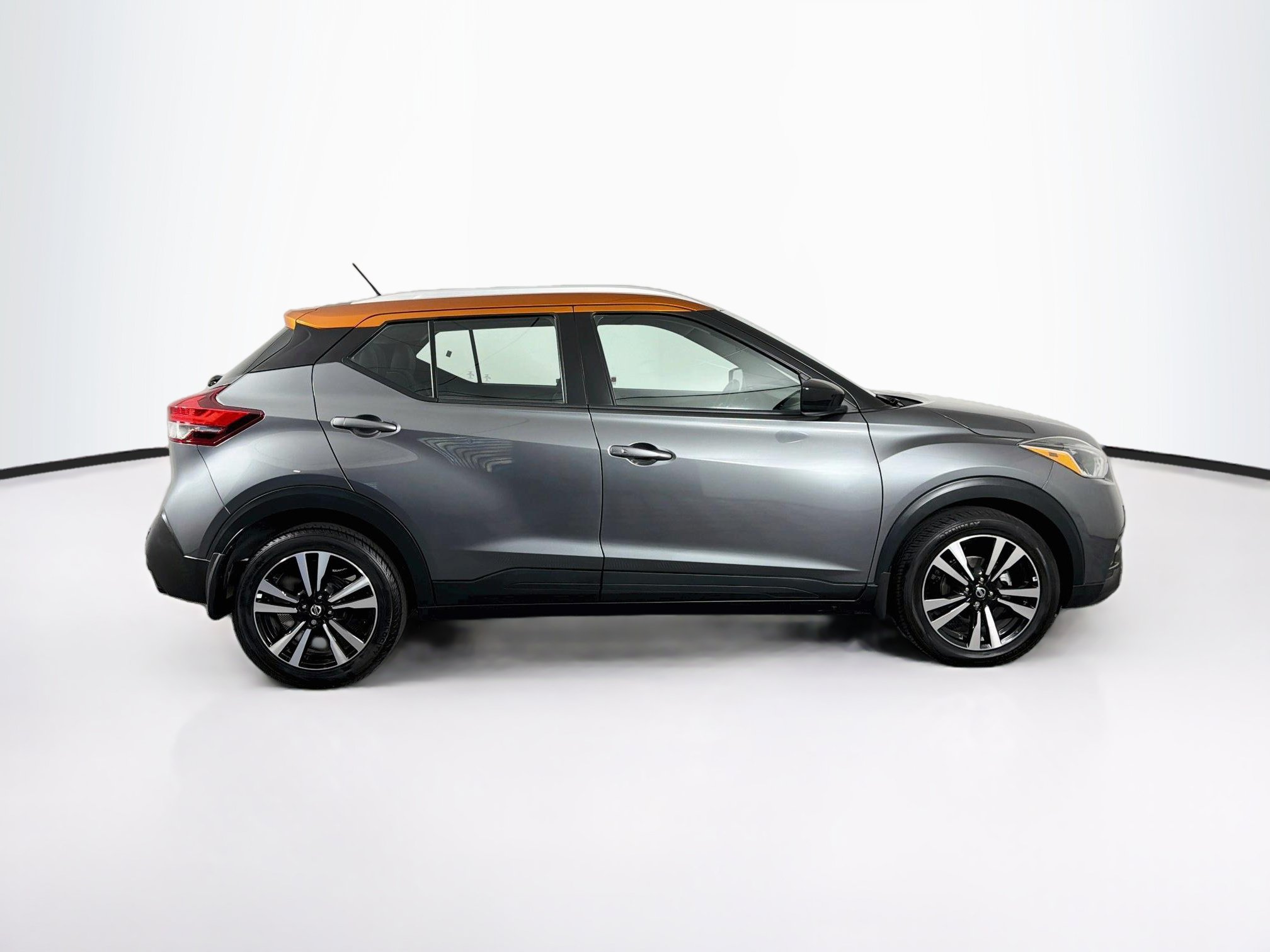 Used 2020 Nissan Kicks SV FWD image 10