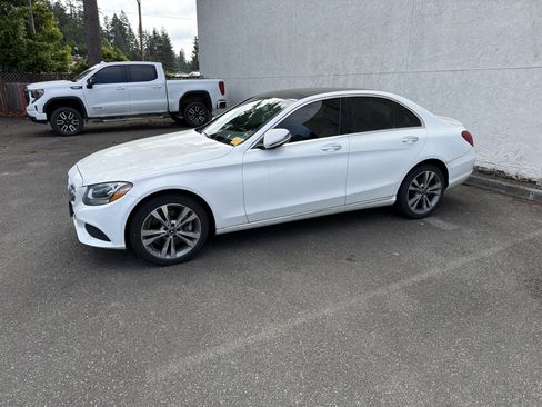 Used 2017 Mercedes-Benz C 300 4MATIC Sedan image 1