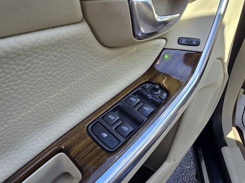 Used 2012 Volvo S60 T5 image 12