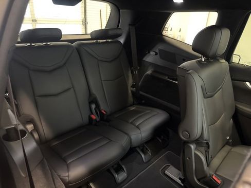 Used 2024 Cadillac XT6 Sport image 49