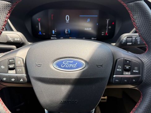 Used 2024 Ford Escape ST-Line w/ Tech Pack #1 AWD/4WD image 16