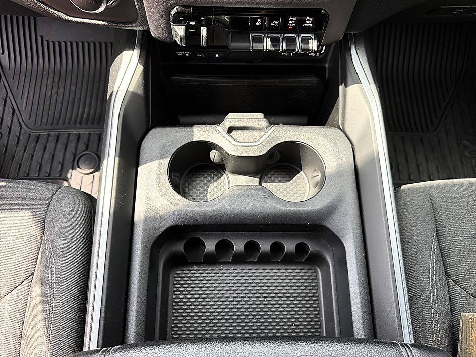 Used 2019 RAM 1500 Big Horn AWD/4WD image 17