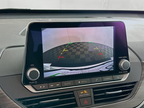 Used 2025 Nissan Altima 2.5 SV image 22