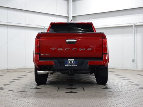 Used 2025 Toyota Tacoma Limited AWD/4WD image 6