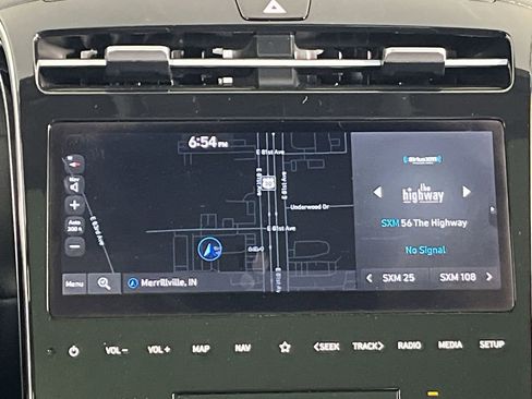 Used 2022 Hyundai Tucson Limited AWD/4WD image 18